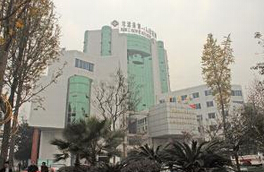  四川双流医院 配电系统安装防雷箱和防雷器